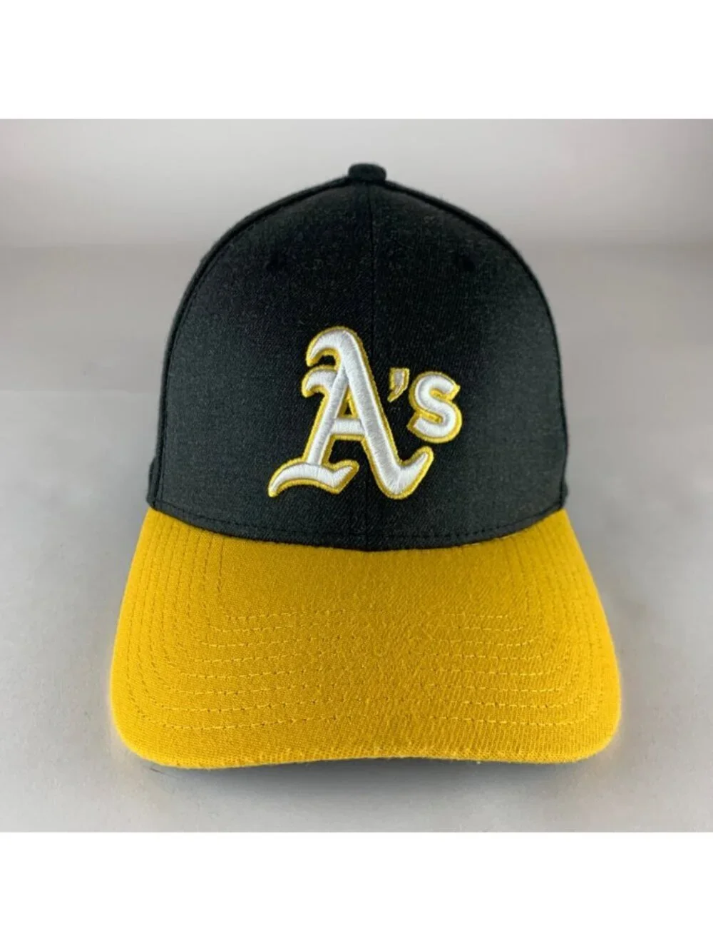 Oakland Athletics MLB Gray Gold New Era 39Thirty Stretch Fitted Hat Mens M/L